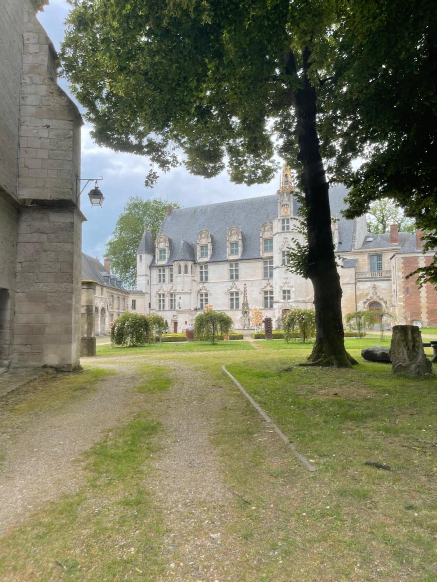 Appartement Hyper-Centre Vue Cathedrale Beauvais Dış mekan fotoğraf