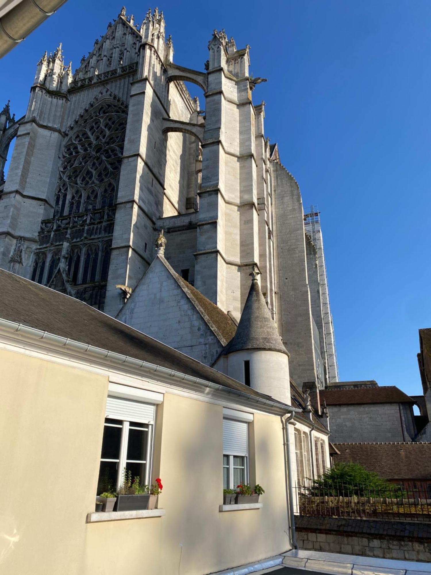 Appartement Hyper-Centre Vue Cathedrale Beauvais Dış mekan fotoğraf